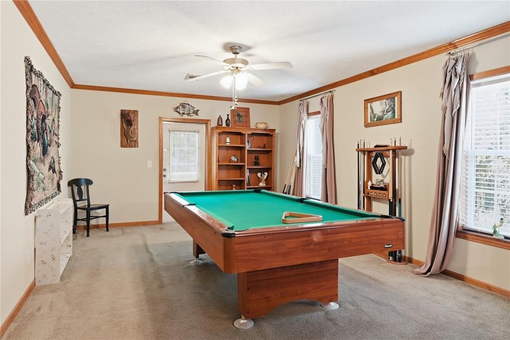 For Sale: $200,000 (3 beds, 2 baths, 1988 Square Feet)