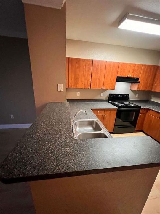 Activo con contrato: $155,000 (1 camas, 1 baños, 710 Pies cuadrados)