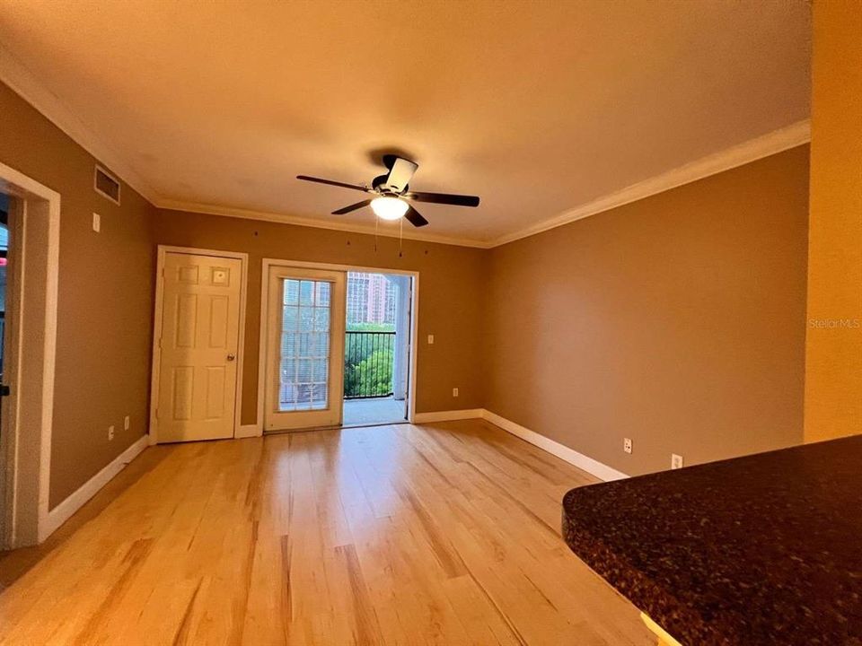 Activo con contrato: $155,000 (1 camas, 1 baños, 710 Pies cuadrados)