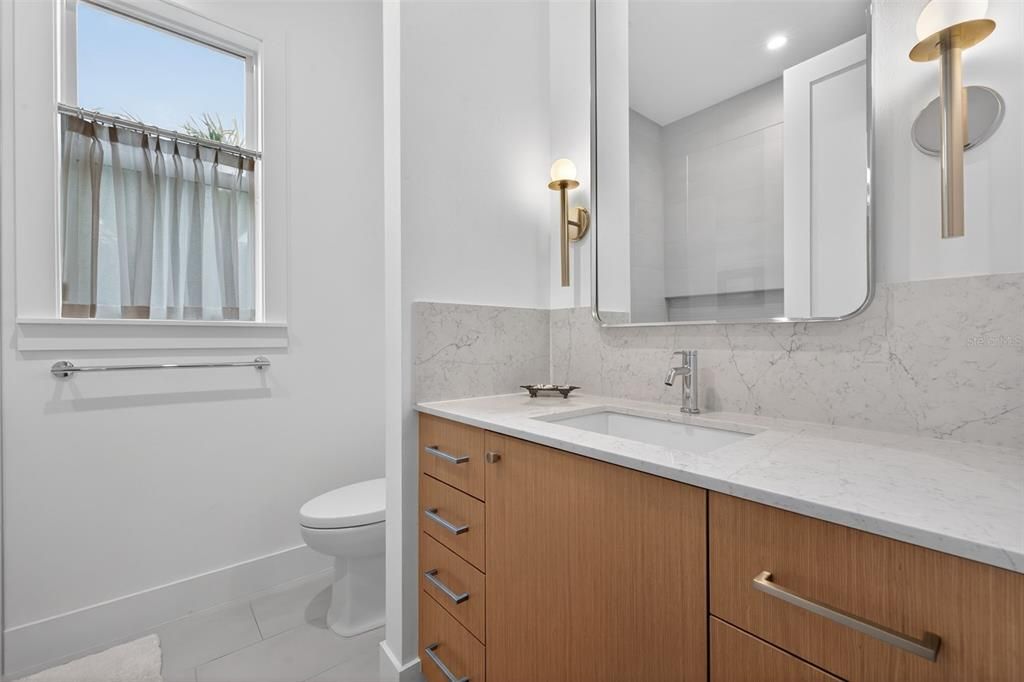 En Venta: $1,489,000 (3 camas, 2 baños, 2186 Pies cuadrados)