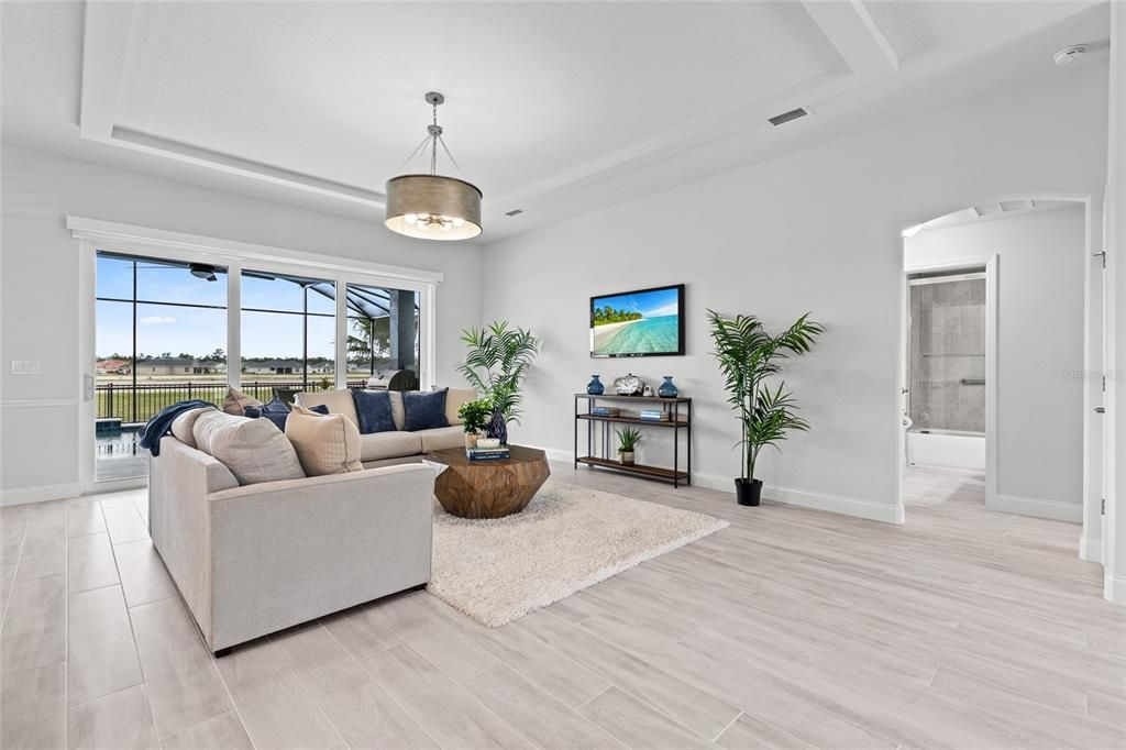 Activo con contrato: $649,000 (3 camas, 2 baños, 1802 Pies cuadrados)