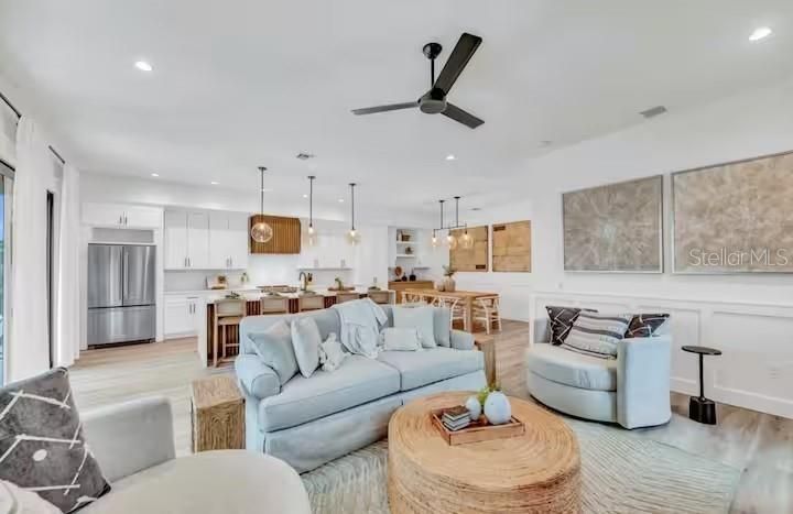 For Sale: $5,390,000 (6 beds, 6 baths, 3504 Square Feet)