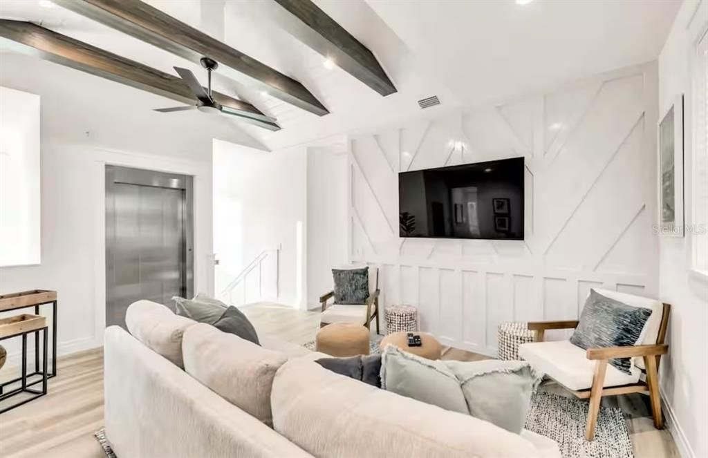 For Sale: $5,390,000 (6 beds, 6 baths, 3504 Square Feet)