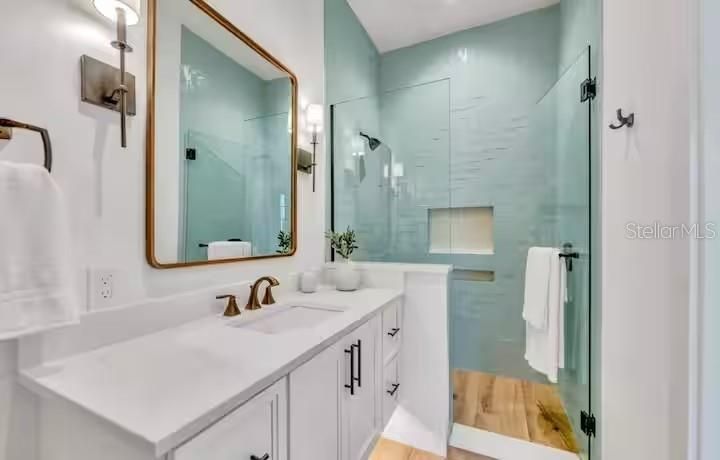 For Sale: $5,390,000 (6 beds, 6 baths, 3504 Square Feet)