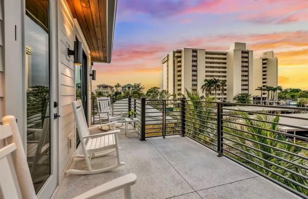 For Sale: $5,390,000 (6 beds, 6 baths, 3504 Square Feet)