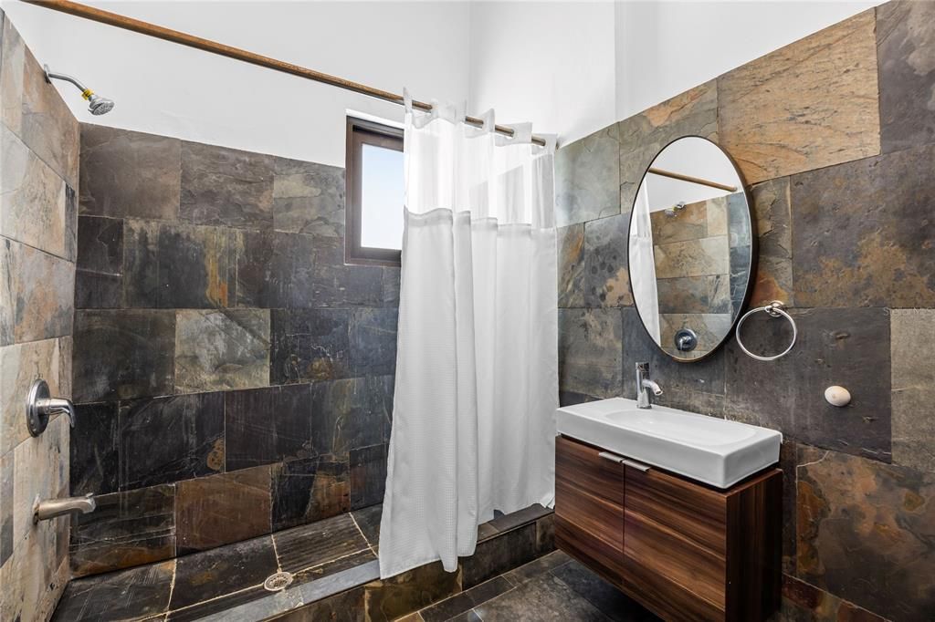 En Venta: $2,690,000 (6 camas, 0 baños, 6500 Pies cuadrados)