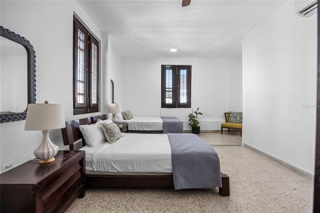 En Venta: $2,690,000 (6 camas, 0 baños, 6500 Pies cuadrados)