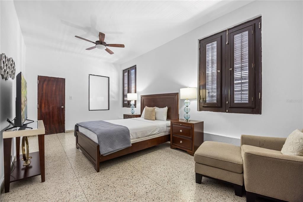 En Venta: $2,690,000 (6 camas, 0 baños, 6500 Pies cuadrados)