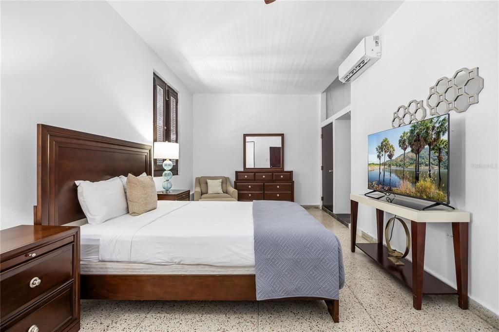 En Venta: $2,690,000 (6 camas, 0 baños, 6500 Pies cuadrados)