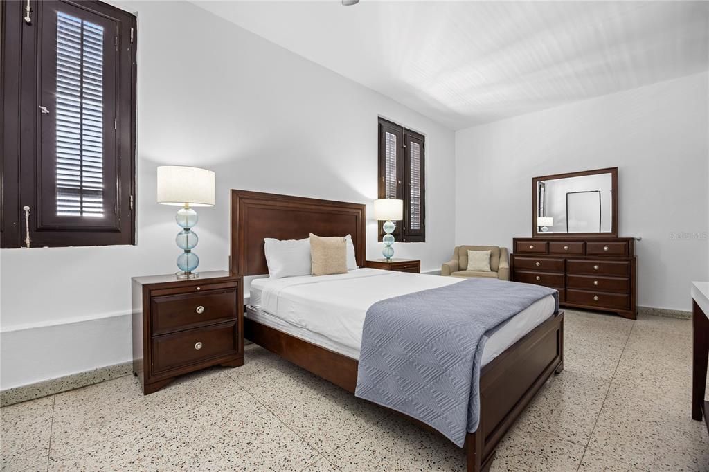 En Venta: $2,690,000 (6 camas, 0 baños, 6500 Pies cuadrados)