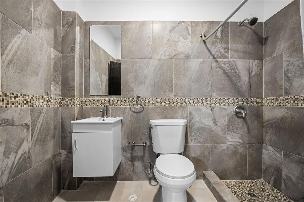 En Venta: $2,690,000 (6 camas, 0 baños, 6500 Pies cuadrados)