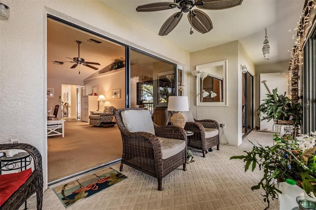 Active With Contract: $249,900 (2 beds, 2 baths, 1160 Square Feet)