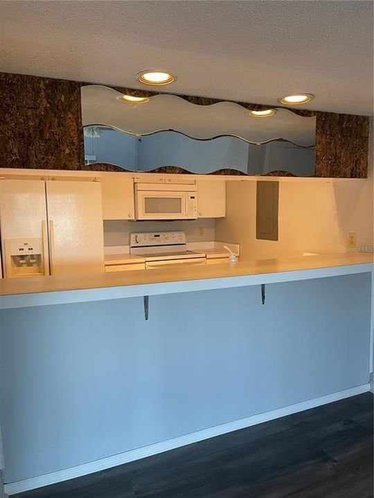 В аренду: $950 (1 спален, 1 ванн, 974 Квадратных фут)
