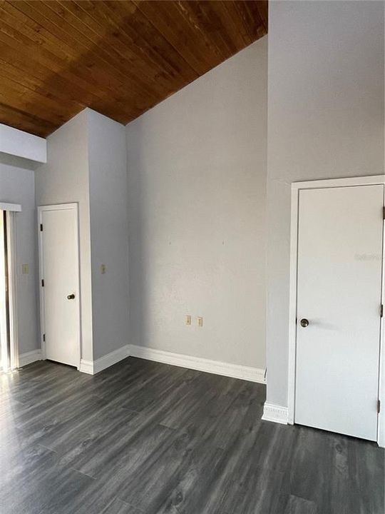 В аренду: $950 (1 спален, 1 ванн, 974 Квадратных фут)