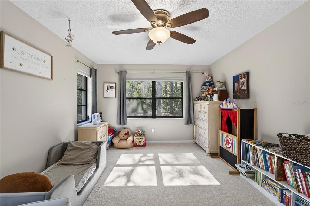 Active With Contract: $350,000 (3 beds, 2 baths, 2364 Square Feet)