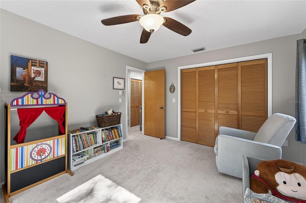 Active With Contract: $350,000 (3 beds, 2 baths, 2364 Square Feet)