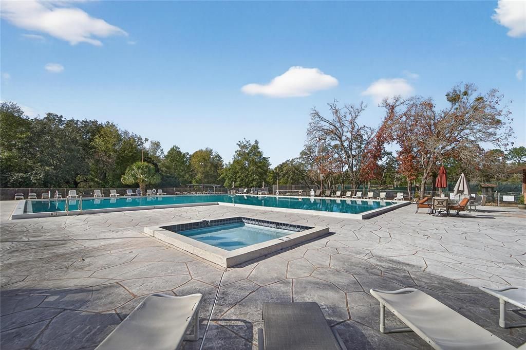 Active With Contract: $350,000 (3 beds, 2 baths, 2364 Square Feet)