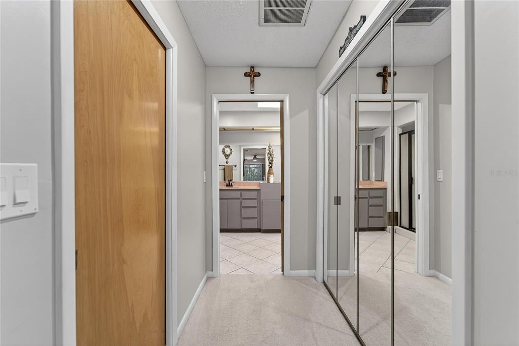 Active With Contract: $350,000 (3 beds, 2 baths, 2364 Square Feet)