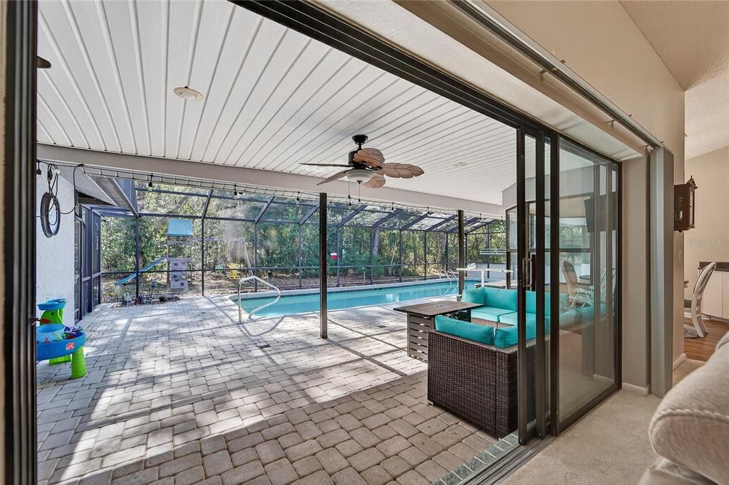 Active With Contract: $350,000 (3 beds, 2 baths, 2364 Square Feet)