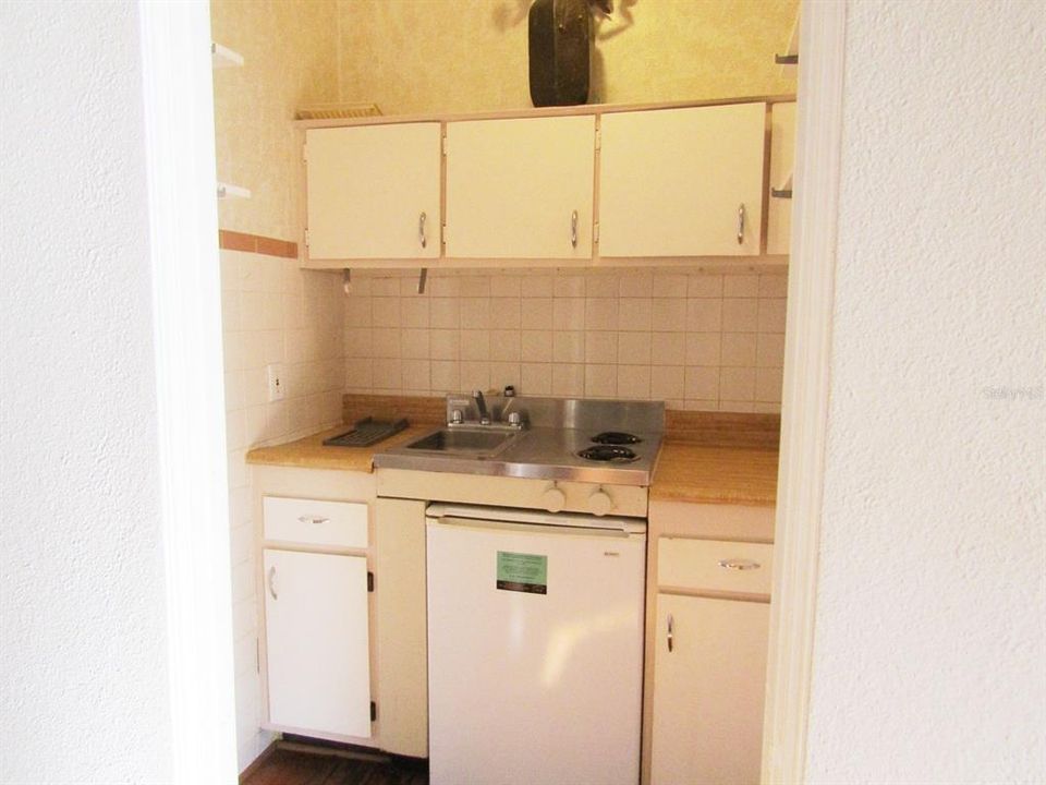 На продажу: $799,000 (6 спален, 0 ванн, 5030 Квадратных фут)