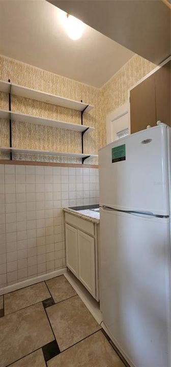 На продажу: $799,000 (6 спален, 0 ванн, 5030 Квадратных фут)