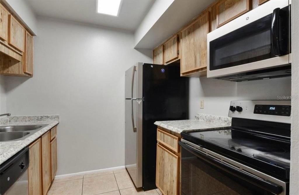 En Venta: $125,500 (2 camas, 2 baños, 912 Pies cuadrados)