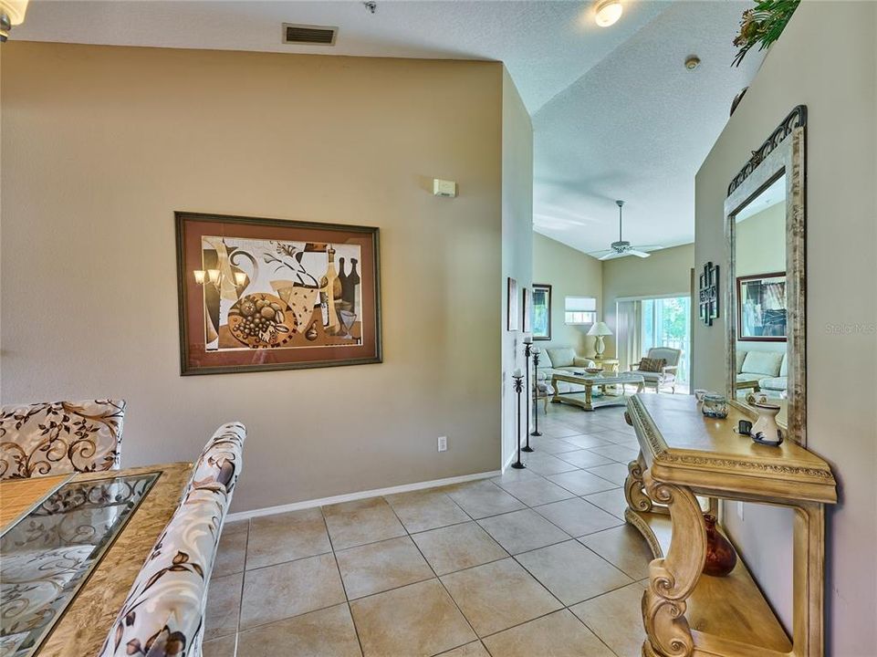 En Venta: $160,000 (3 camas, 2 baños, 1208 Pies cuadrados)