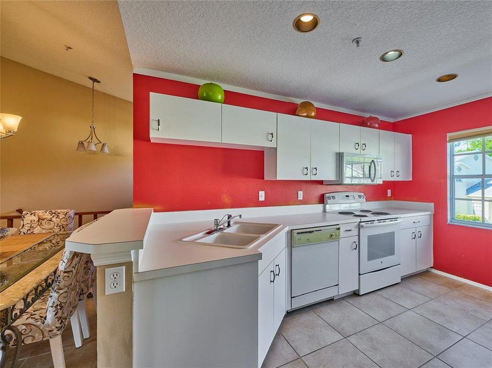 En Venta: $160,000 (3 camas, 2 baños, 1208 Pies cuadrados)