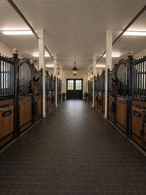 En Venta: $2,950,000 (5 camas, 5 baños, 10717 Pies cuadrados)