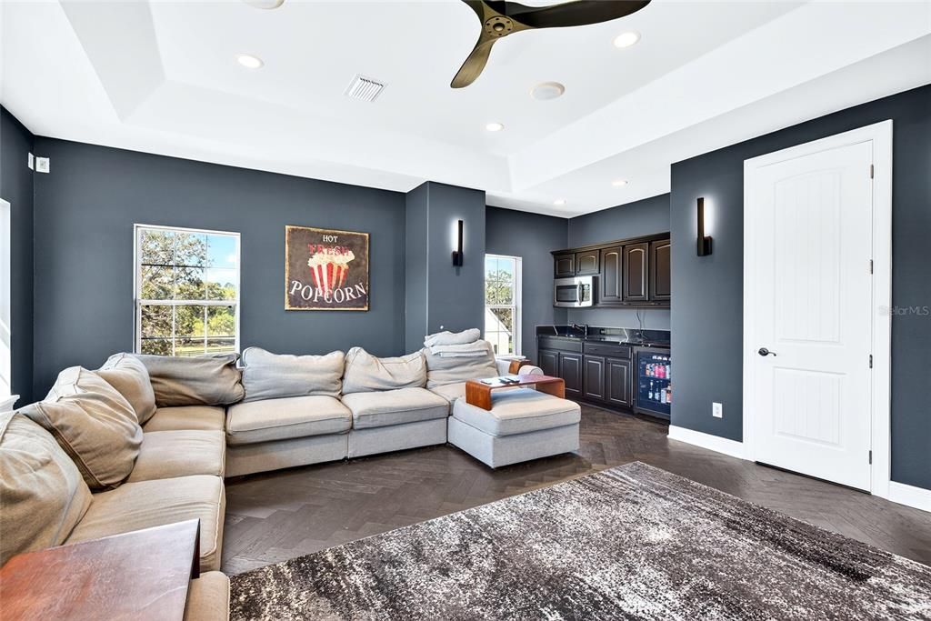En Venta: $2,950,000 (5 camas, 5 baños, 10717 Pies cuadrados)