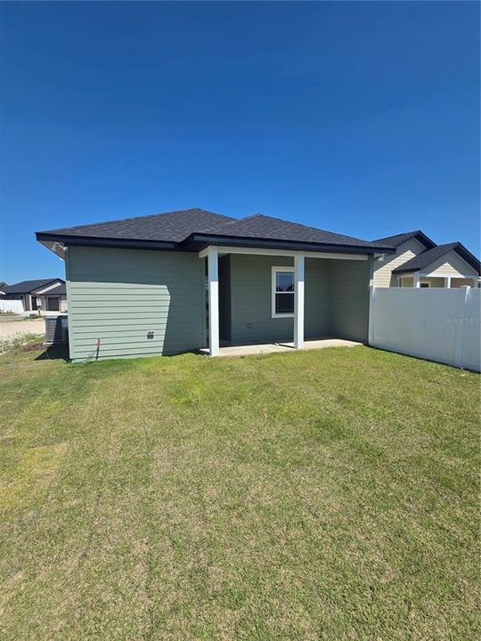 Activo con contrato: $295,000 (3 camas, 2 baños, 1314 Pies cuadrados)
