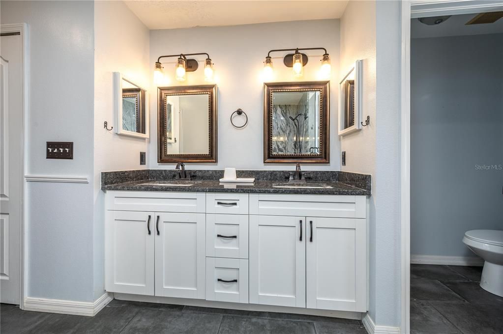 Active With Contract: $3,600 (4 beds, 2 baths, 2578 Square Feet)