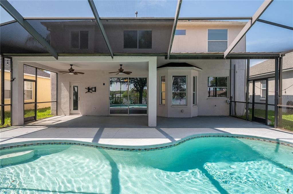 Active With Contract: $3,600 (4 beds, 2 baths, 2578 Square Feet)