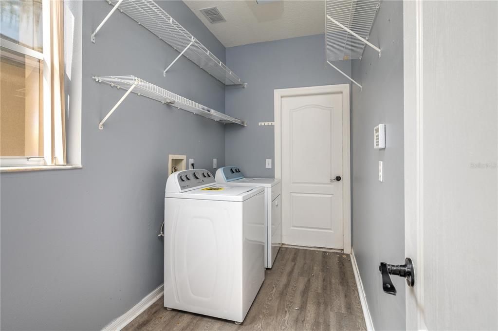 Active With Contract: $3,600 (4 beds, 2 baths, 2578 Square Feet)