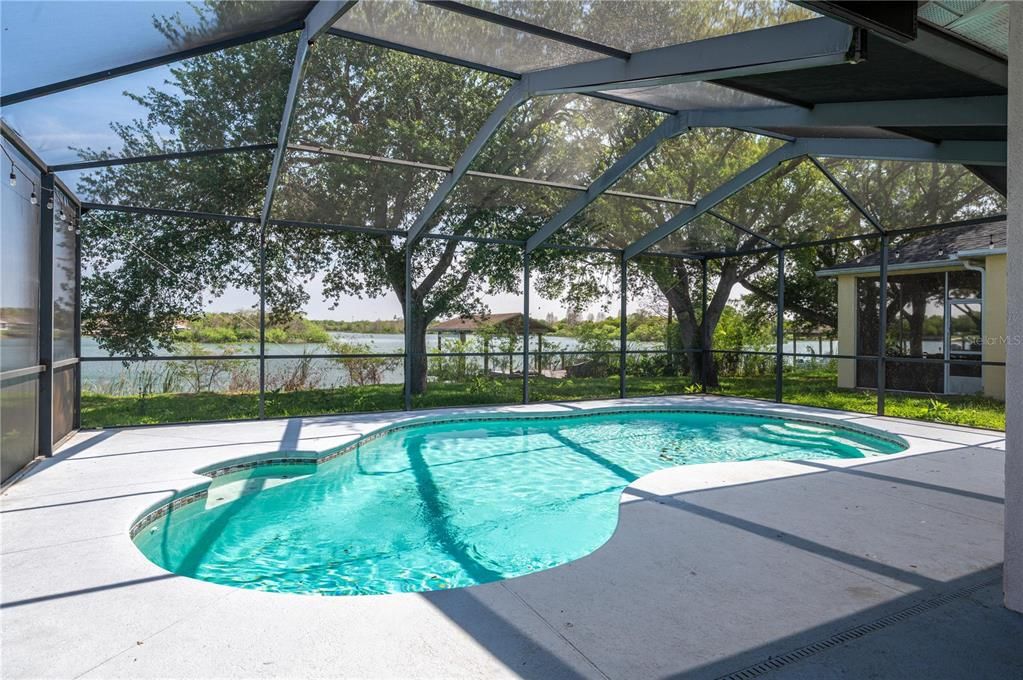 Active With Contract: $3,600 (4 beds, 2 baths, 2578 Square Feet)