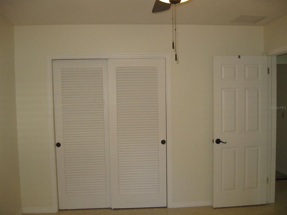 Active With Contract: $2,700 (2 beds, 2 baths, 1235 Square Feet)