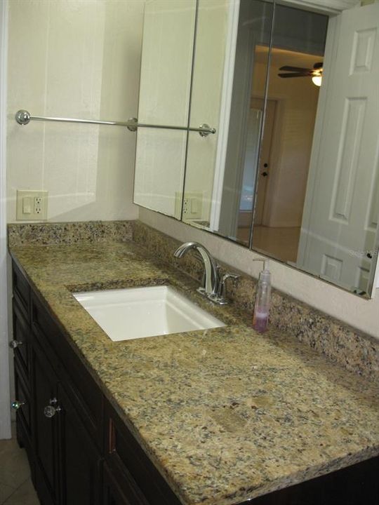 Active With Contract: $2,700 (2 beds, 2 baths, 1235 Square Feet)