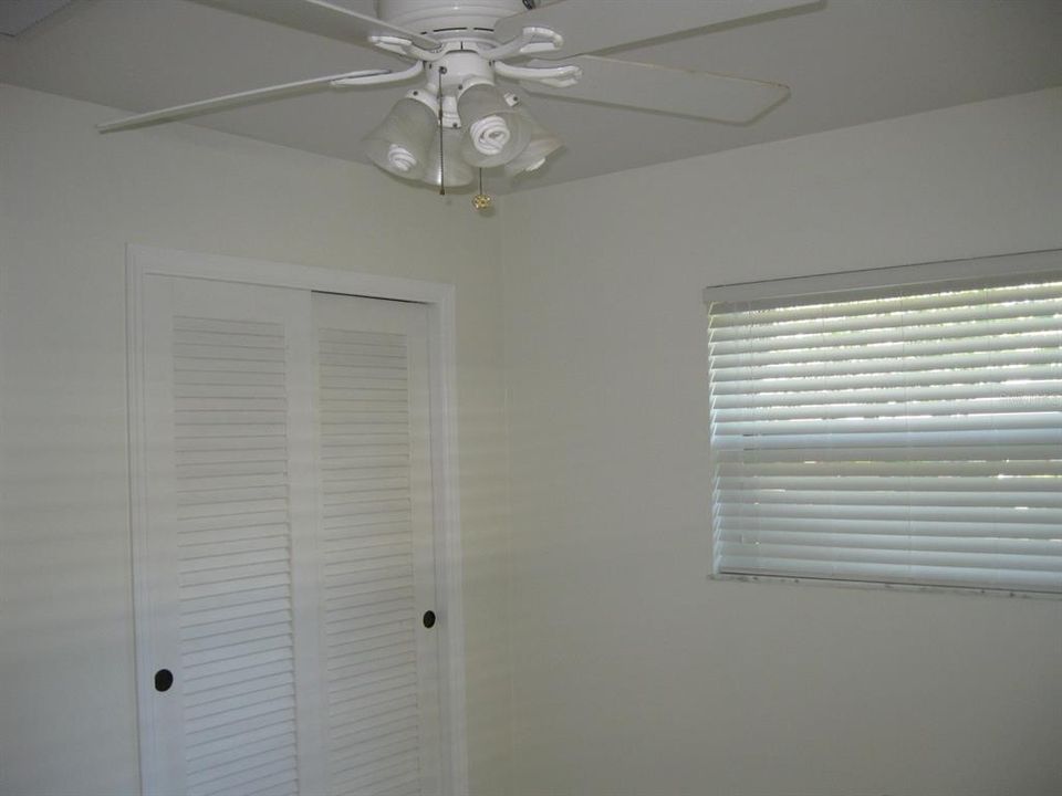 Active With Contract: $2,700 (2 beds, 2 baths, 1235 Square Feet)