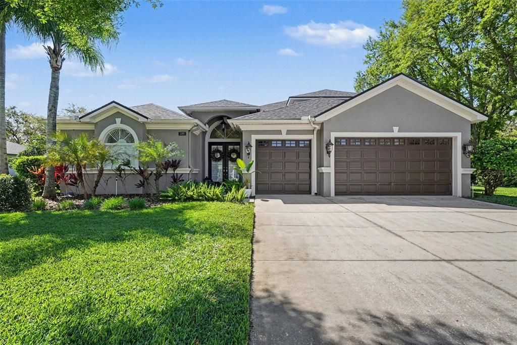 Activo con contrato: $839,900 (4 camas, 3 baños, 3429 Pies cuadrados)