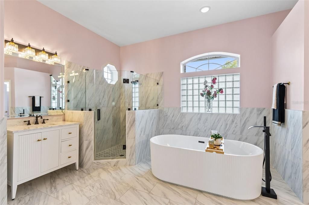 Active With Contract: $689,900 (4 beds, 3 baths, 2641 Square Feet)