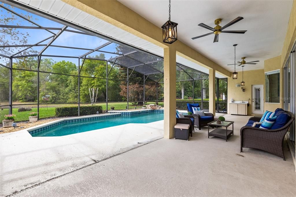 Active With Contract: $689,900 (4 beds, 3 baths, 2641 Square Feet)
