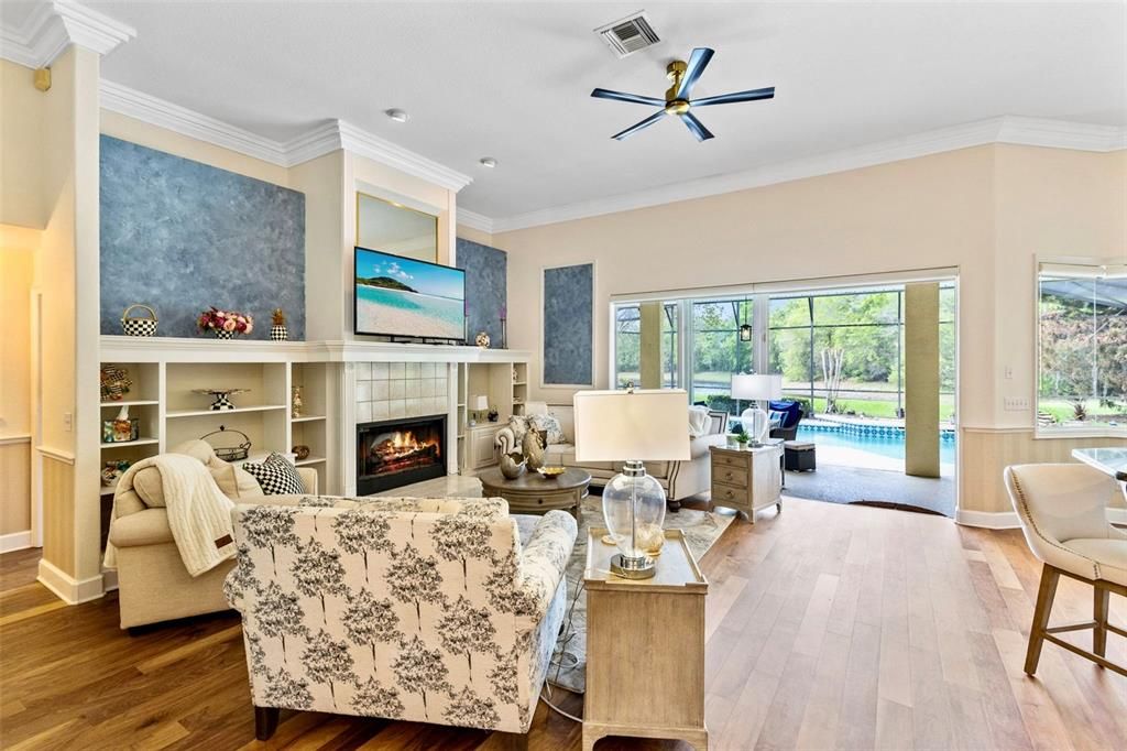 Active With Contract: $689,900 (4 beds, 3 baths, 2641 Square Feet)