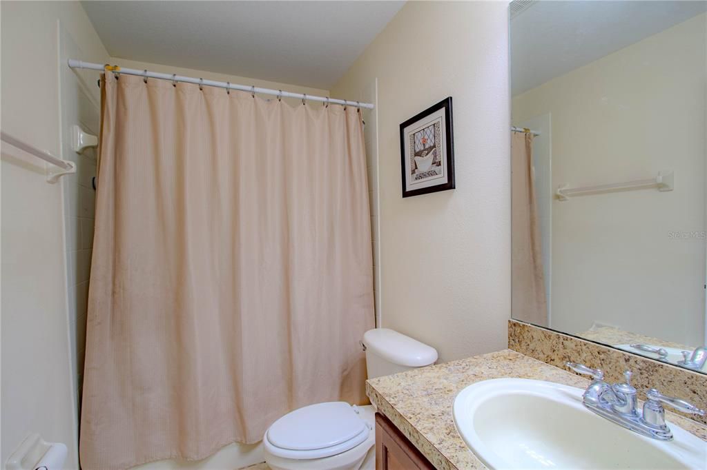 En Venta: $186,000 (3 camas, 2 baños, 1408 Pies cuadrados)