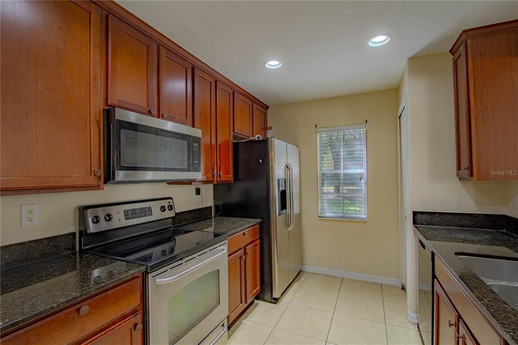 En Venta: $186,000 (3 camas, 2 baños, 1408 Pies cuadrados)