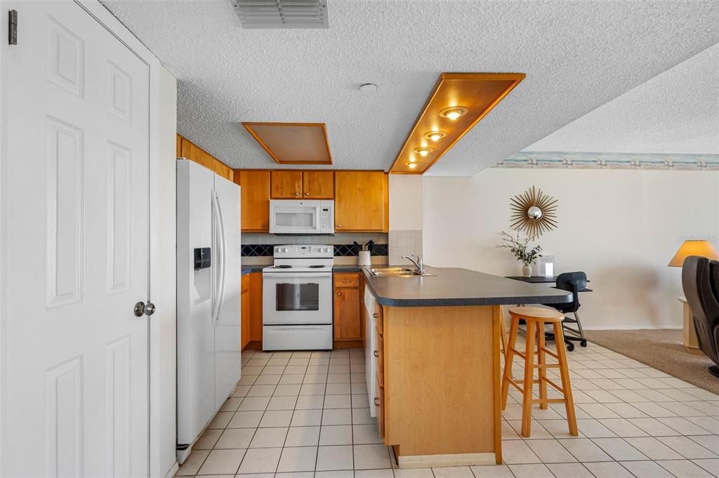 En Venta: $635,000 (1 camas, 1 baños, 875 Pies cuadrados)