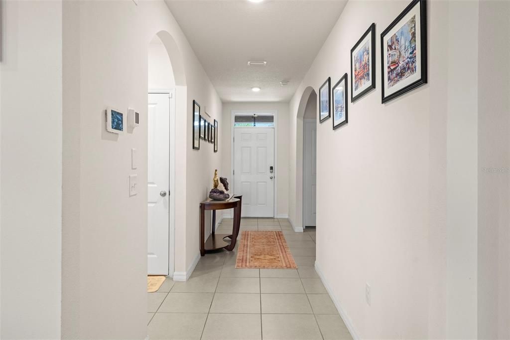 For Sale: $320,000 (3 beds, 2 baths, 1676 Square Feet)