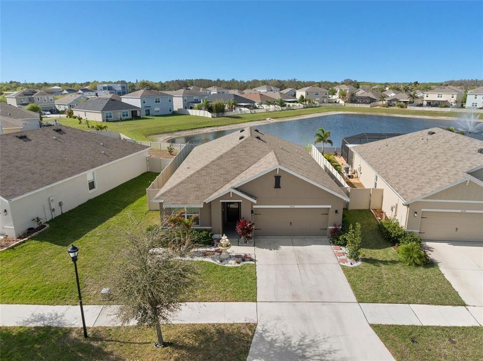 For Sale: $320,000 (3 beds, 2 baths, 1676 Square Feet)