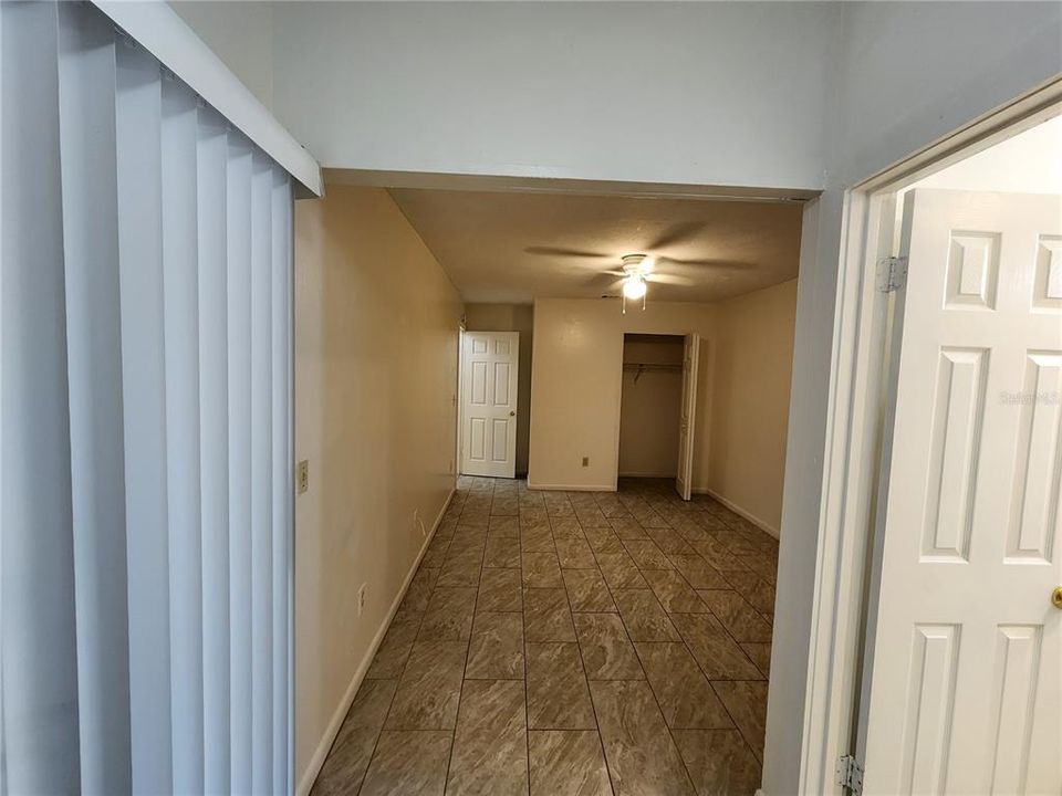For Rent: $1,550 (3 beds, 2 baths, 880 Square Feet)