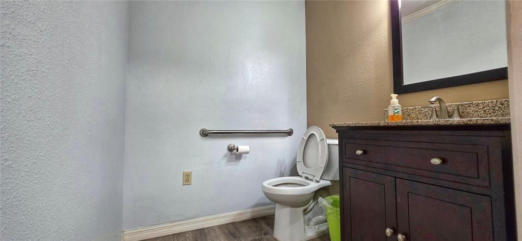 En Venta: $250,000 (0 camas, 0 baños, 1050 Pies cuadrados)