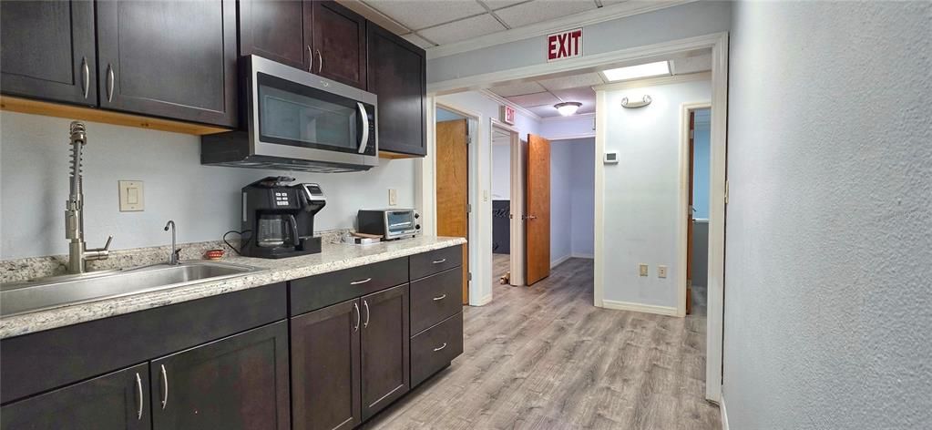 En Venta: $250,000 (0 camas, 0 baños, 1050 Pies cuadrados)